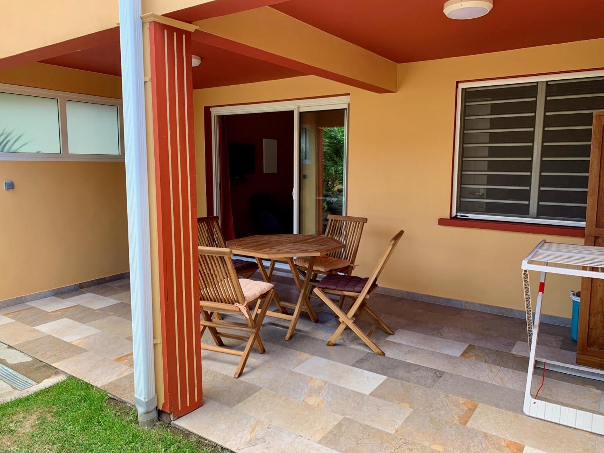 Residence Les Lataniers Сен-Лу Екстериор снимка