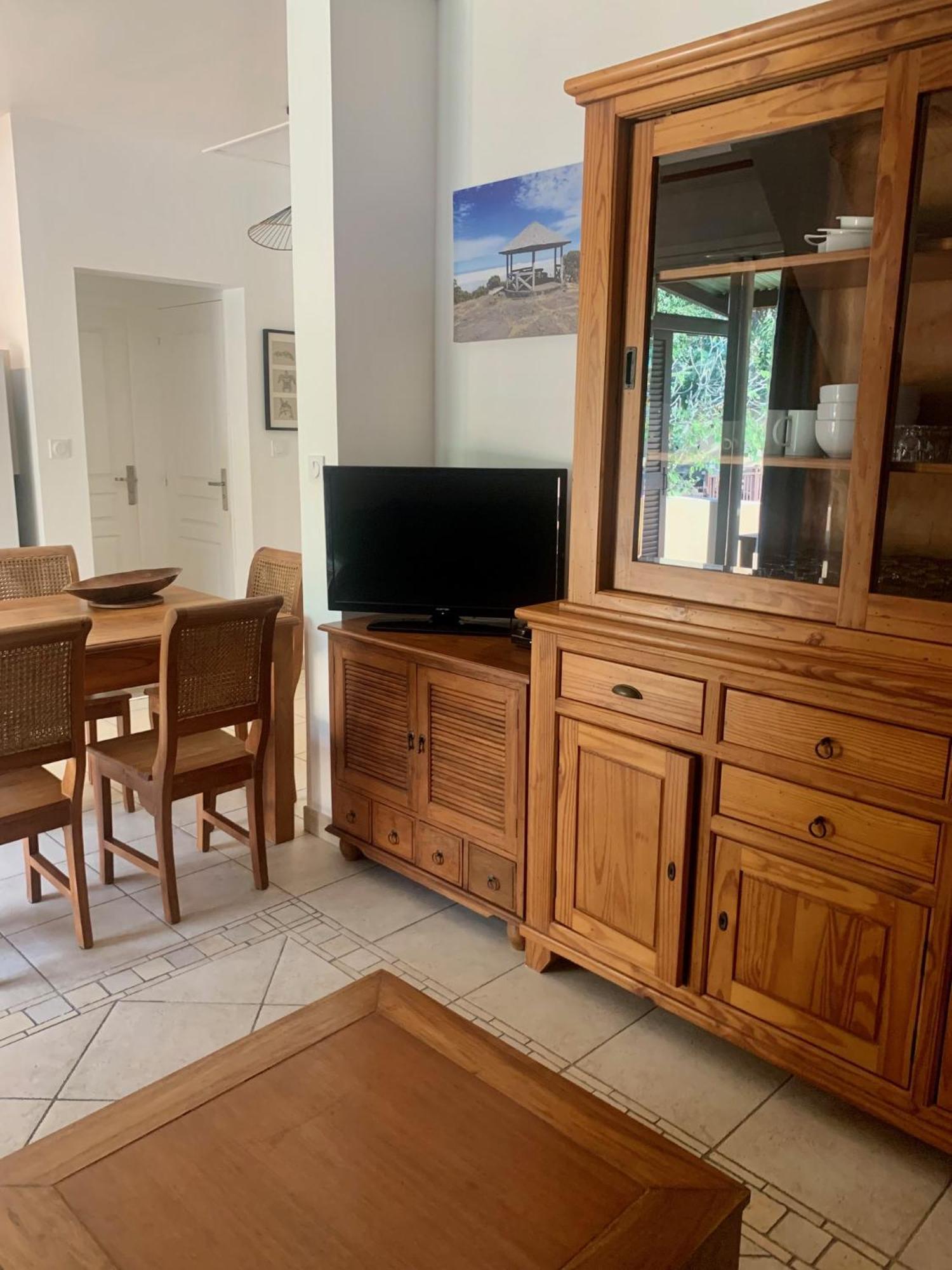 Residence Les Lataniers Сен-Лу Екстериор снимка